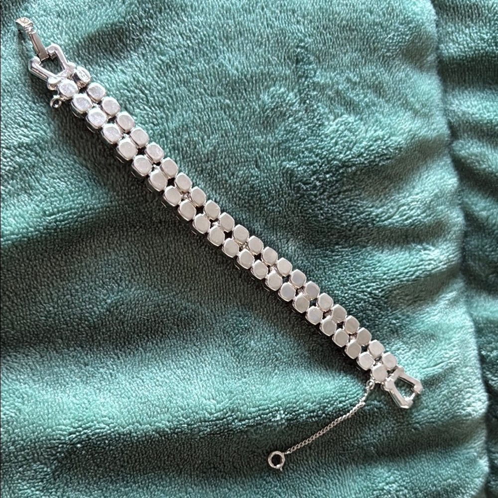 Vintage Weiss Silver Flower Bracelet - Picture 6 of 9